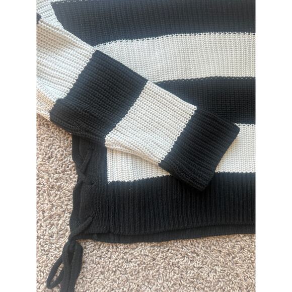 Intermix Black/White Side Tie Cotton/Cashmere Contemporary Sweater, Size Large - Picture 6 of 8